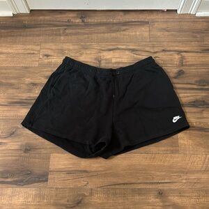 Nike women’s 1x black shorts